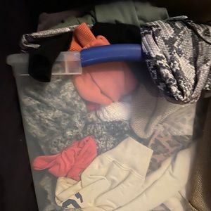 Thrift store bundle size small